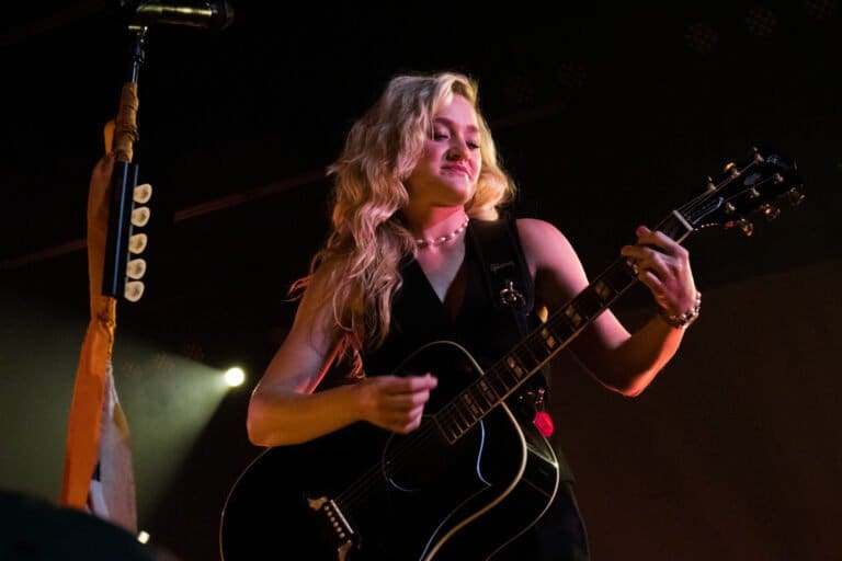 Aly & AJ