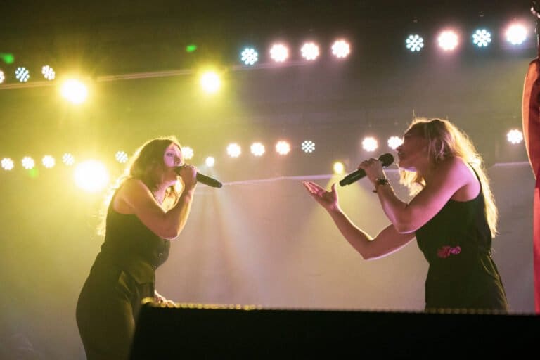 Aly & AJ