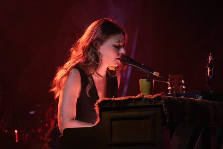 Aly & AJ