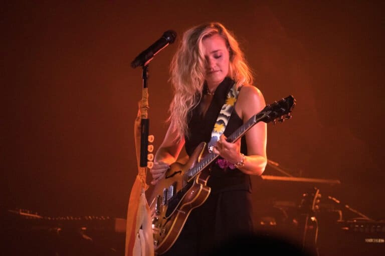 Aly & AJ