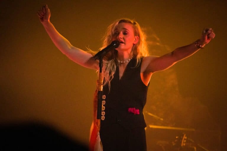 Aly & AJ