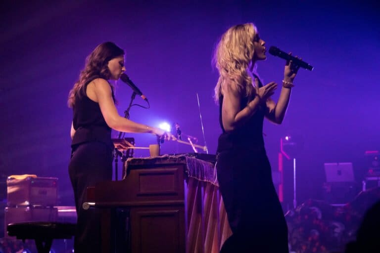 Aly & AJ