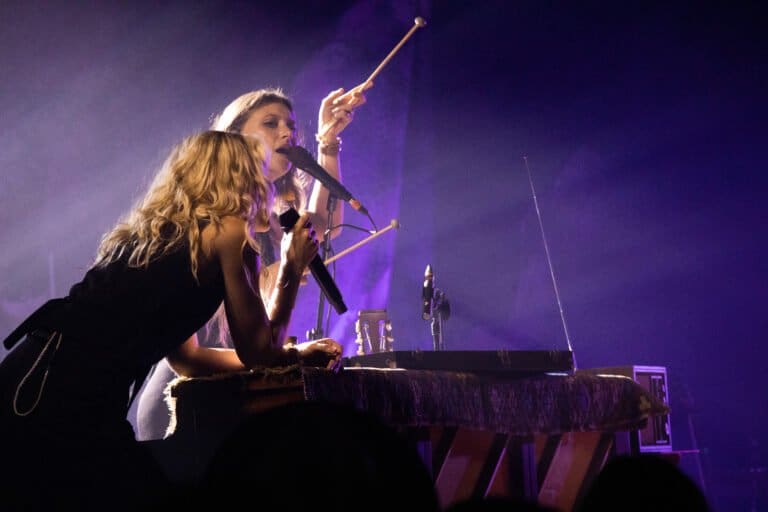 Aly & AJ