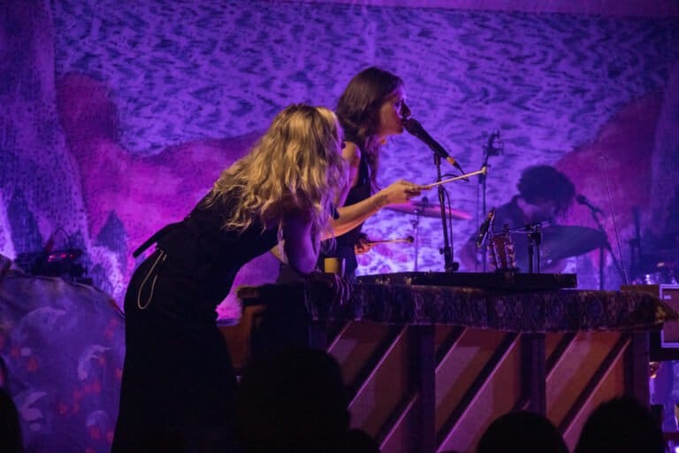 Aly & AJ