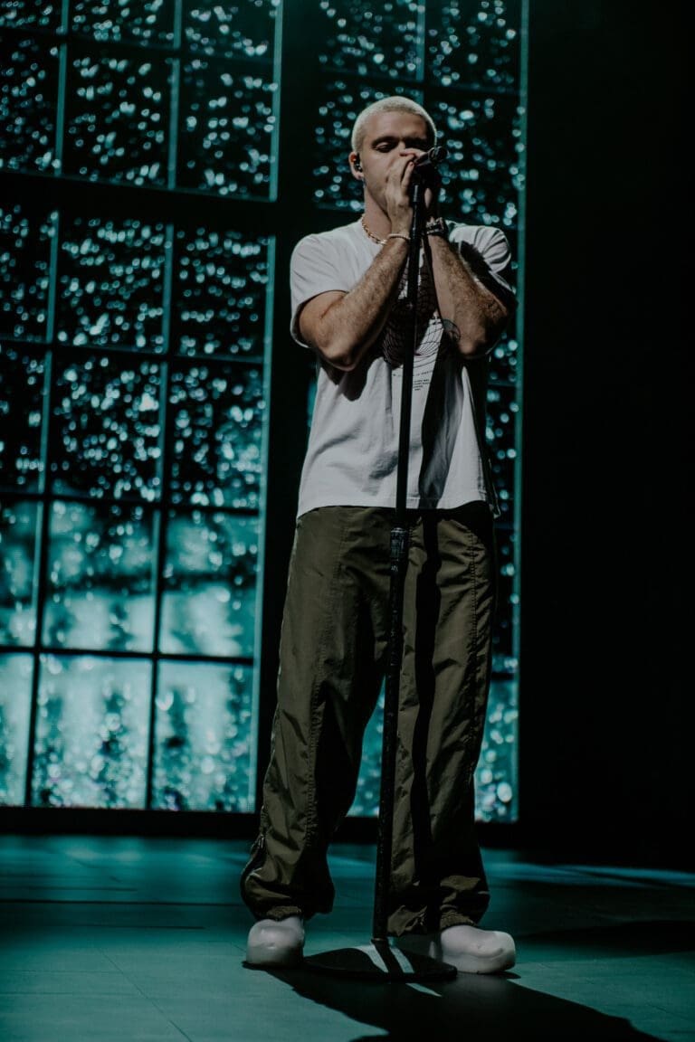 Lauv