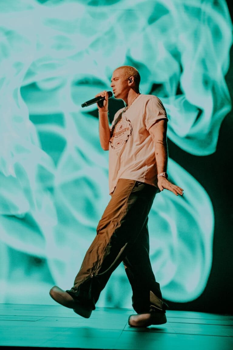 Lauv