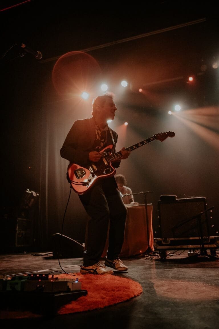 Lovelytheband
