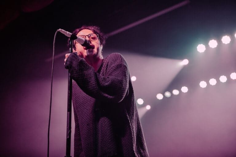 Lovelytheband