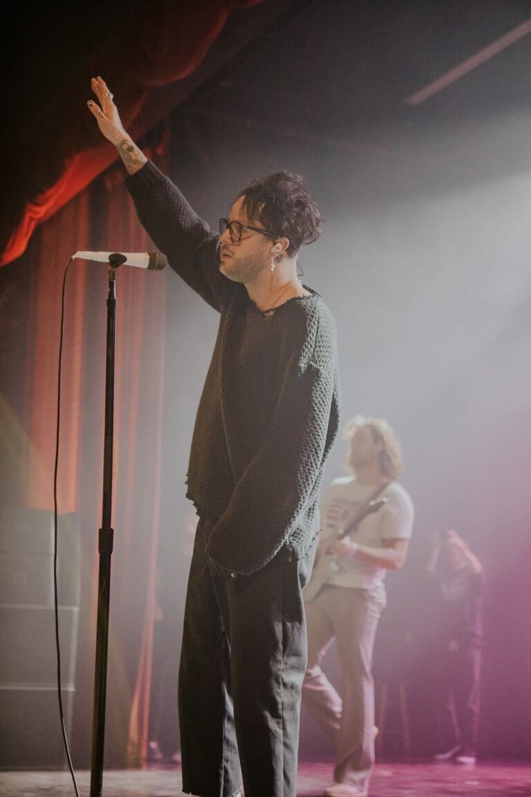 Lovelytheband