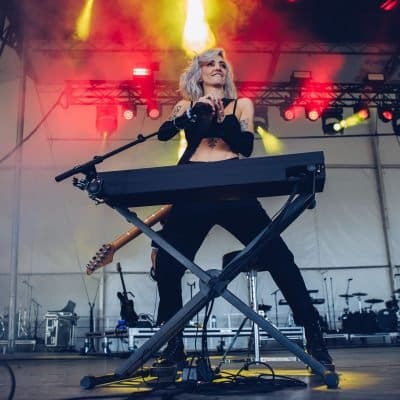 Lights- All Your Friends Fest